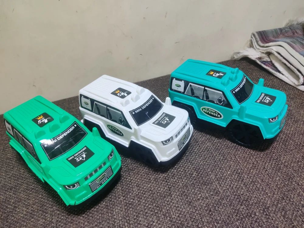 Mini Defender Plastic Free Wheel Toy Car product view