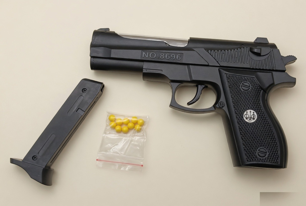 Plastic Toy Pistol Model 8696 Set